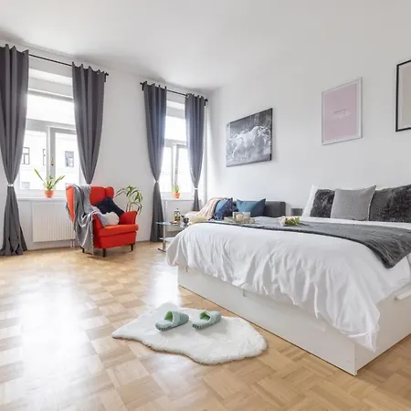 Yeshello Vienna Central Station Apartment Exterior photo