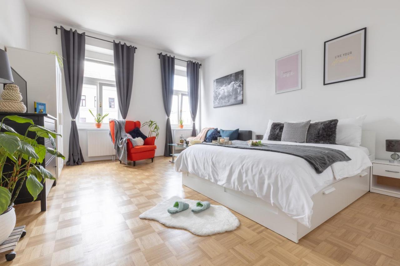 Apartament Yeshello Station *